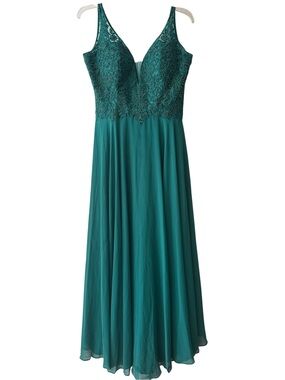 Chicas Emerald Green Evening Dress Sz L